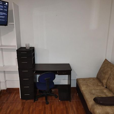 Noras Homestay Laureles Медельїн Екстер'єр фото