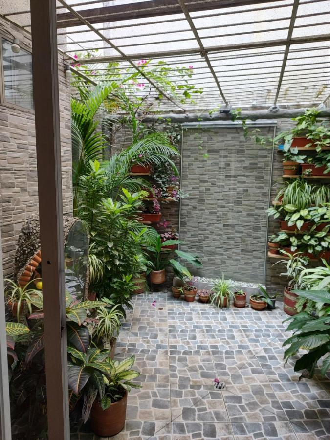 Noras Homestay Laureles Медельїн Екстер'єр фото