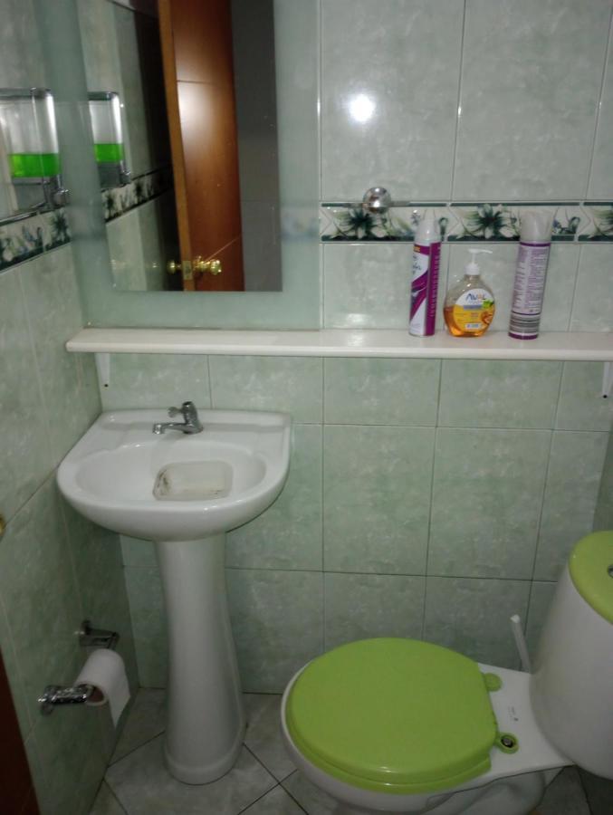 Noras Homestay Laureles Медельїн Екстер'єр фото