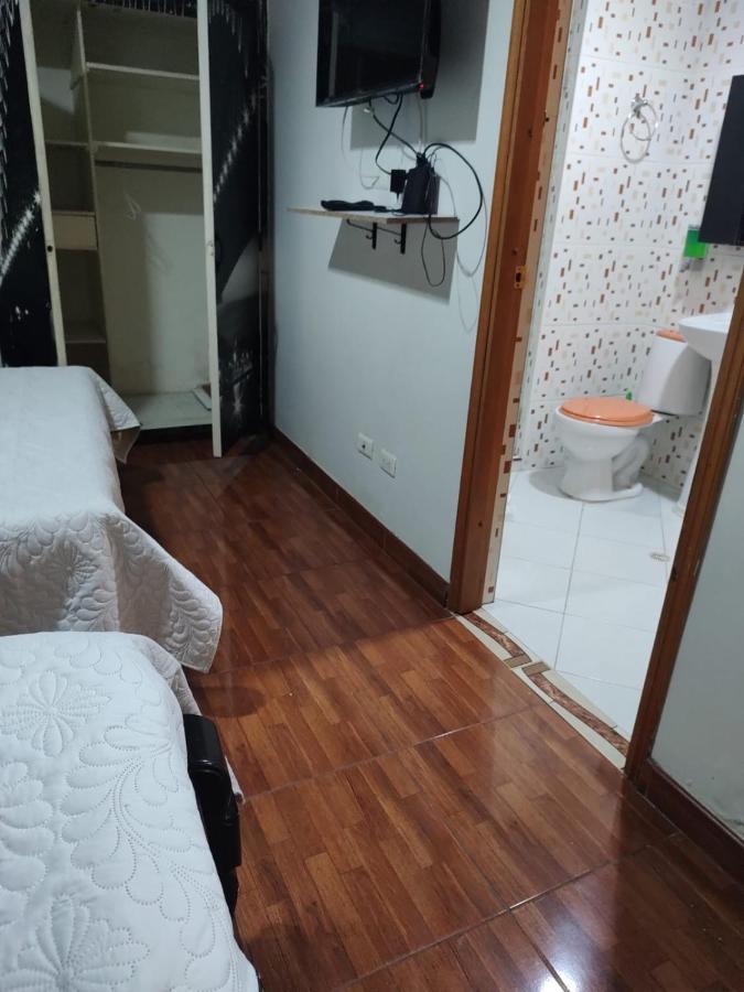 Noras Homestay Laureles Медельїн Екстер'єр фото