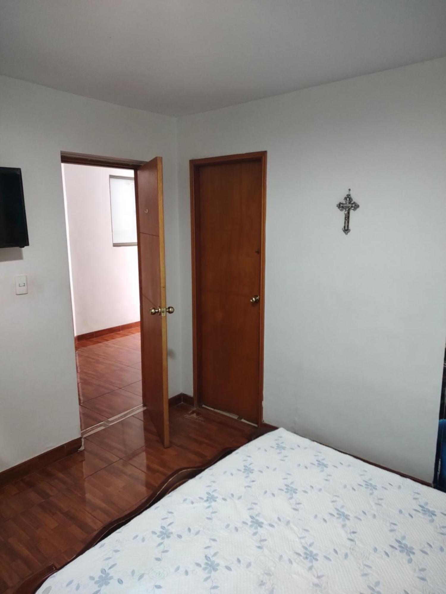 Noras Homestay Laureles Медельїн Екстер'єр фото
