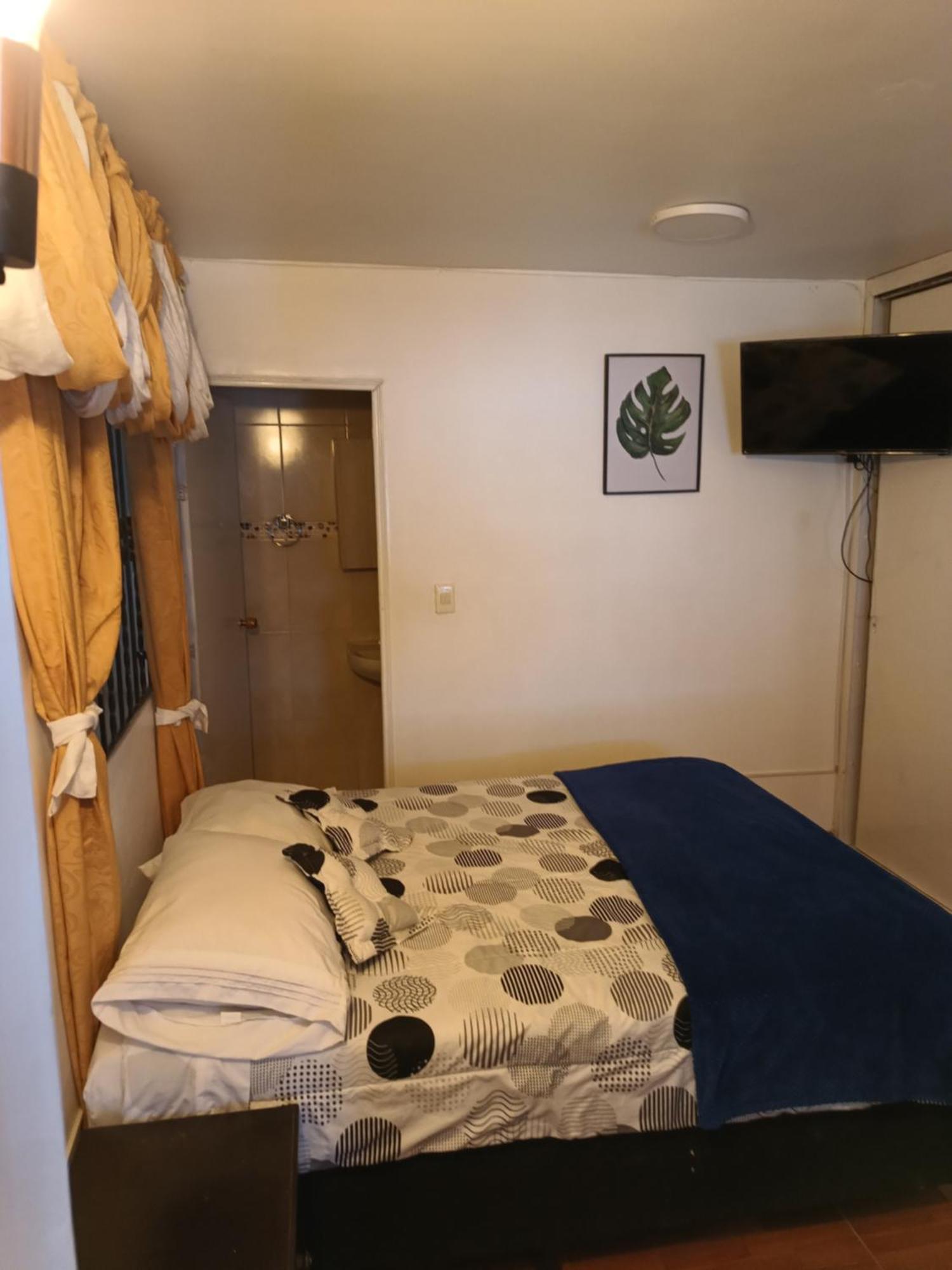 Noras Homestay Laureles Медельїн Екстер'єр фото